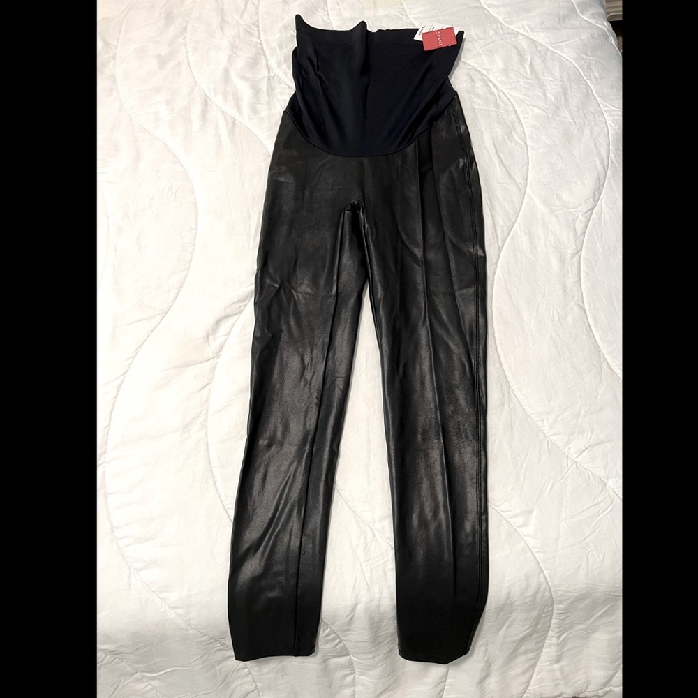 Maternity SPANX faux leather leggings size L in black NWT